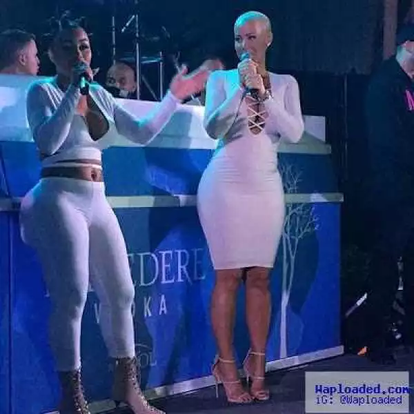 Which outfit do you like better? Blac Chyna VS Amber Rose